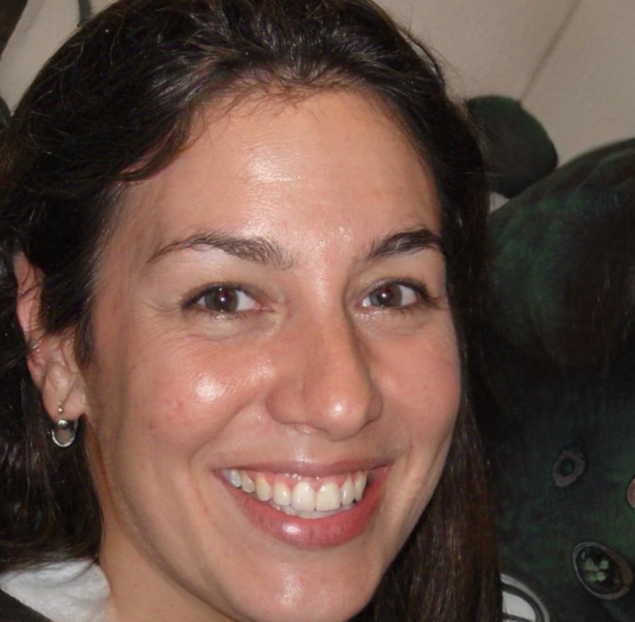 Portrait de Léonie, fondatrice d'une plateforme de services locaux
